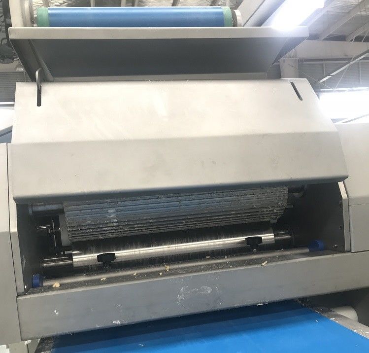 Kapasitas Mesin Press Adonan Otomatis 200-300 Kg, Mesin Dough Roller Sheeter